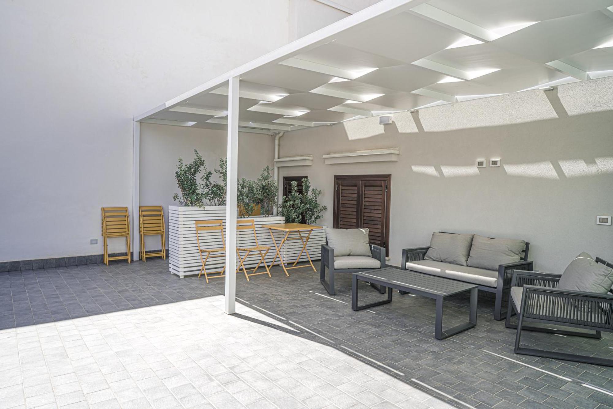 Casa Azzurra Rooms E Apartment 泰拉西尼 外观 照片