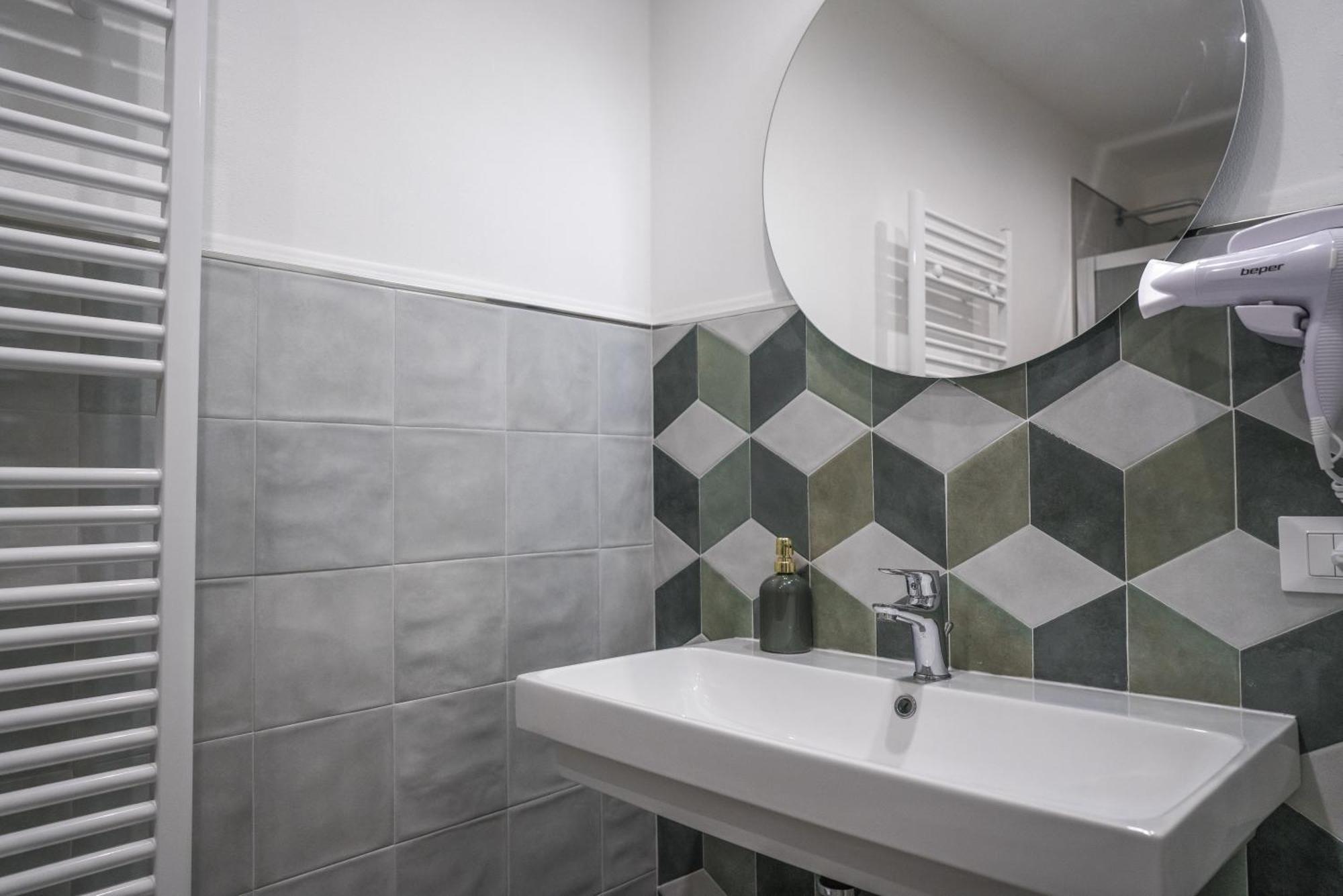 Casa Azzurra Rooms E Apartment 泰拉西尼 外观 照片