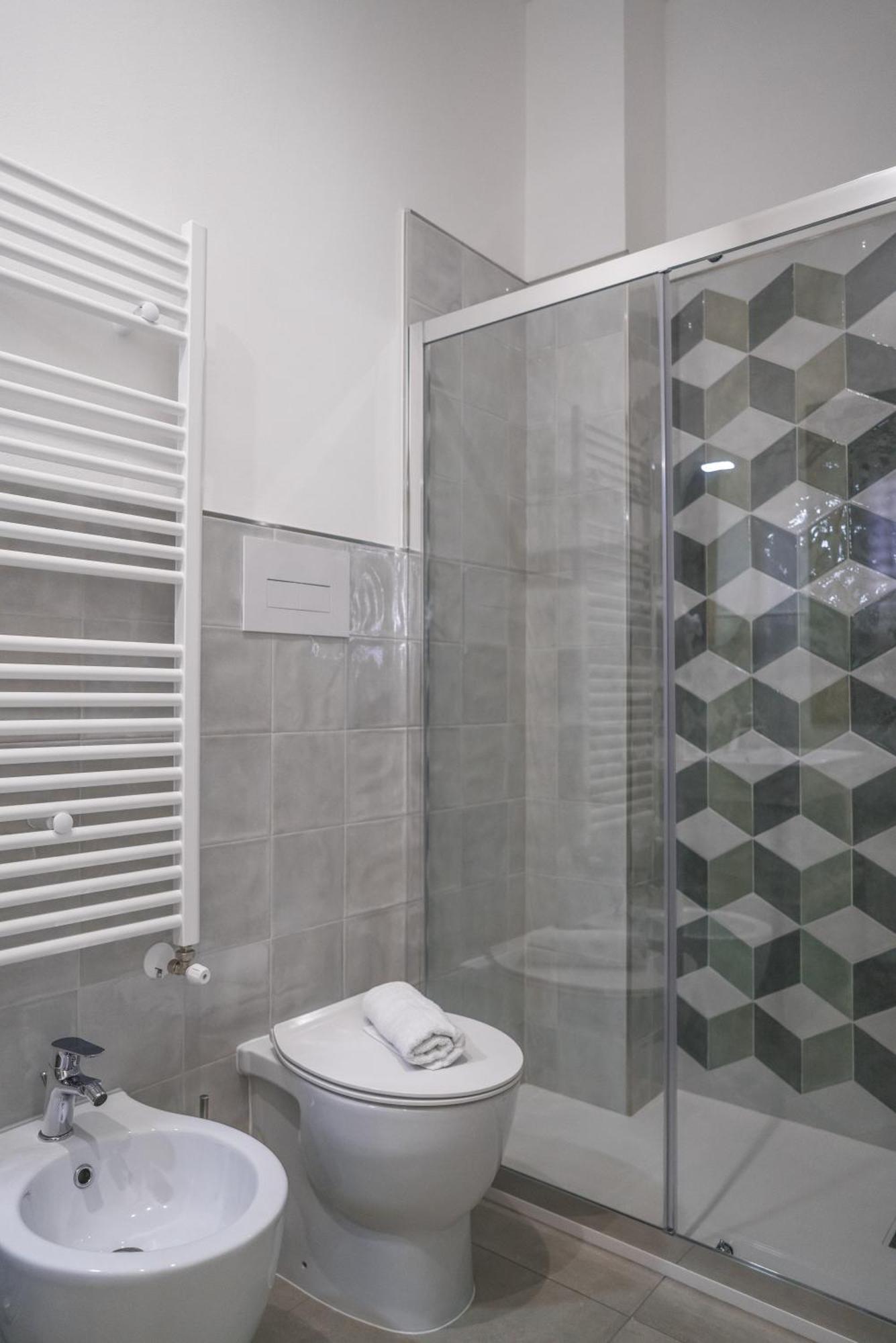 Casa Azzurra Rooms E Apartment 泰拉西尼 外观 照片