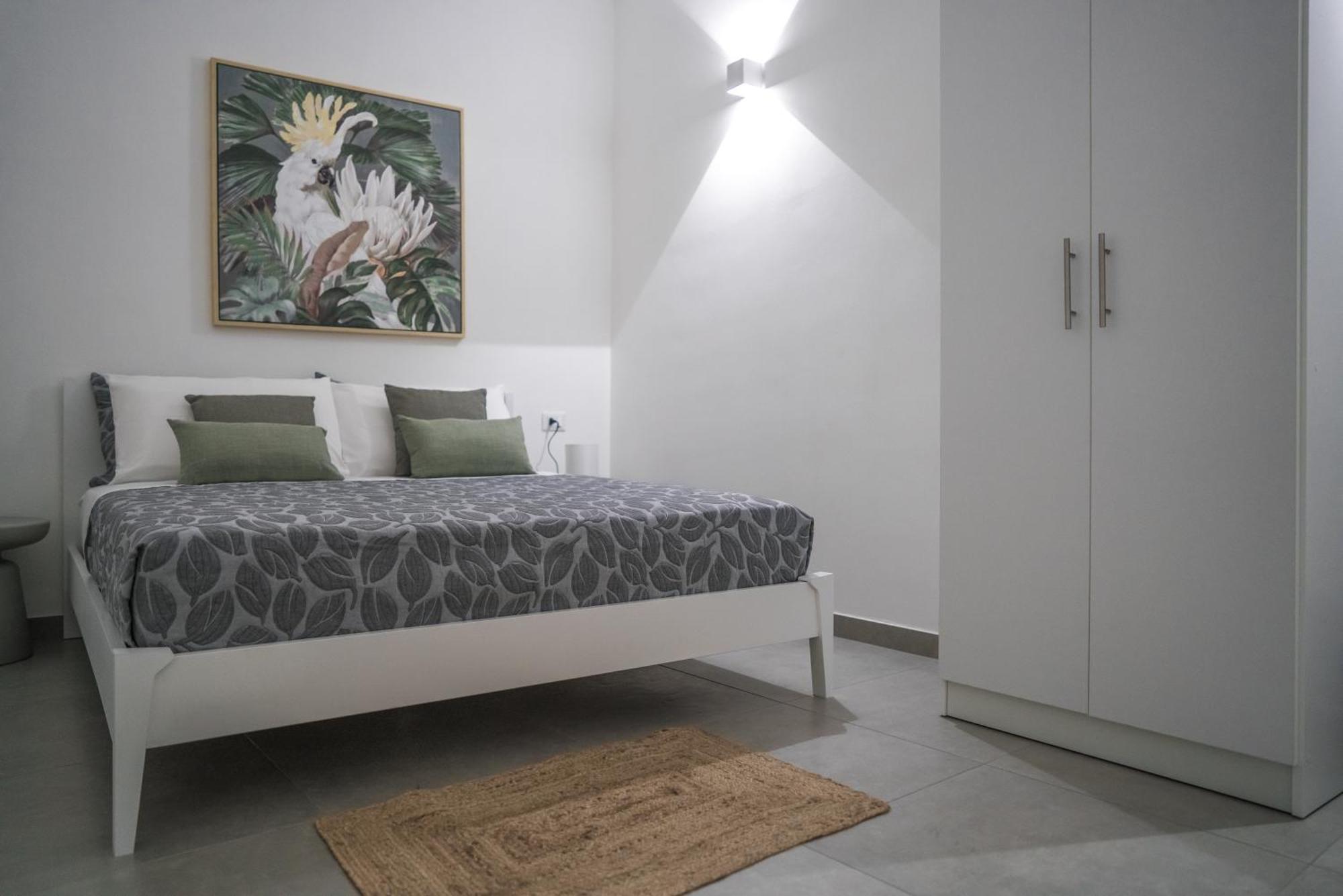 Casa Azzurra Rooms E Apartment 泰拉西尼 外观 照片