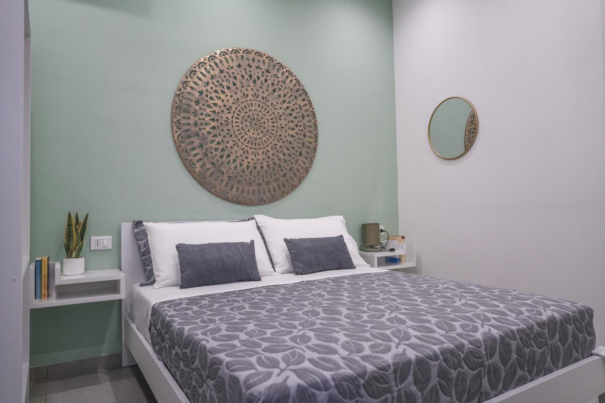 Casa Azzurra Rooms E Apartment 泰拉西尼 外观 照片